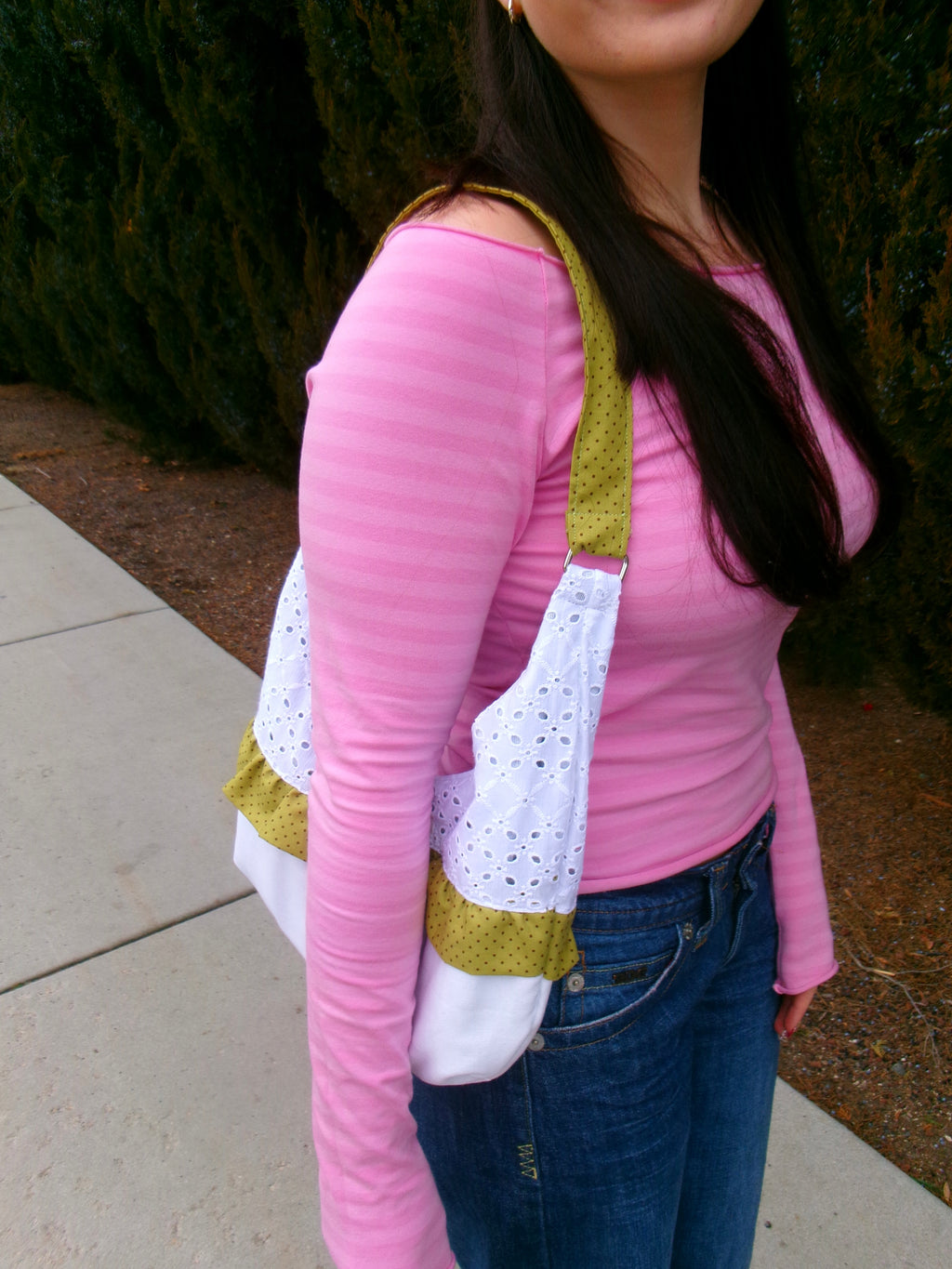 Green polka dot ruffle tote