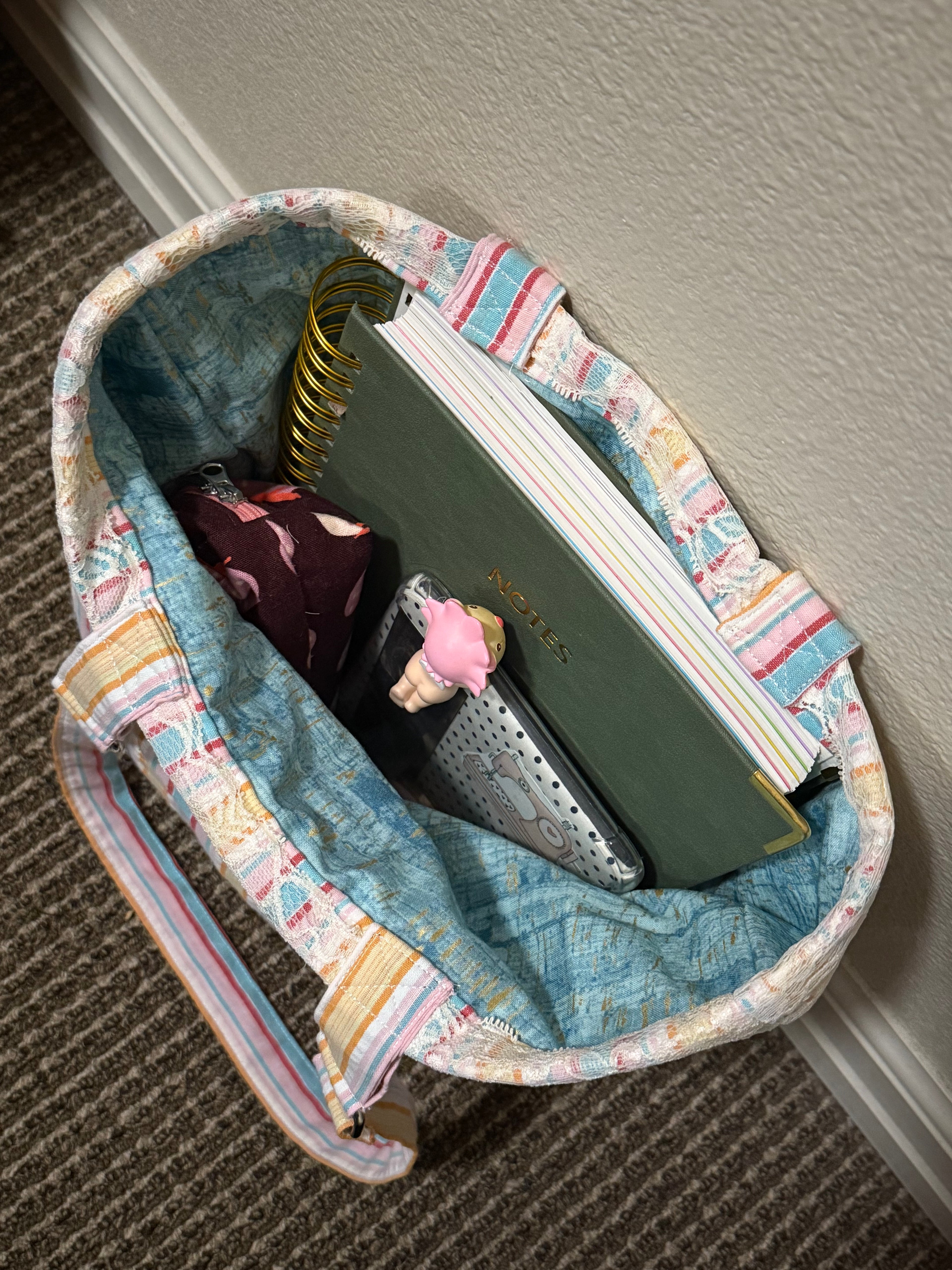 Striped lace tote bag